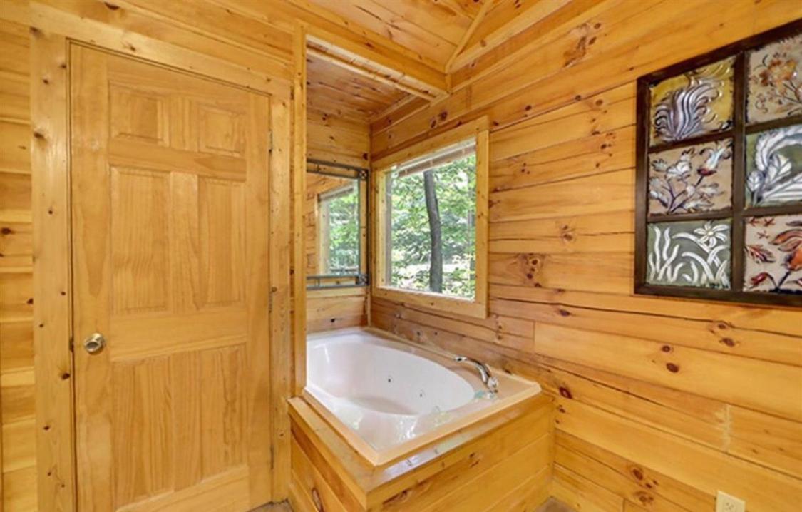 Creekside Paradise Found! One-Bedroom Mountain Cabin In Pigeon Forge Sevierville Extérieur photo